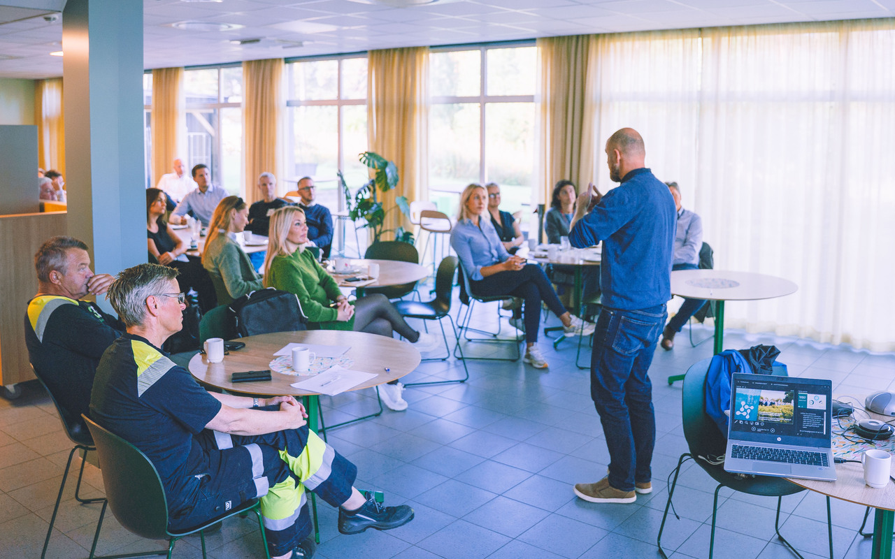 Bedriftene roper etter folk – tar suksessoppskriften til ny kommune